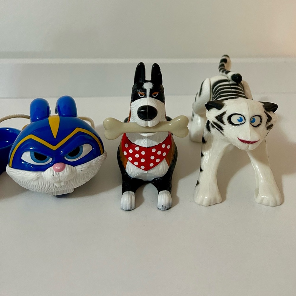 4 Secret Life Of Pets McDonalds Happy Meal Toy Collectibles - Picture 3 of 3